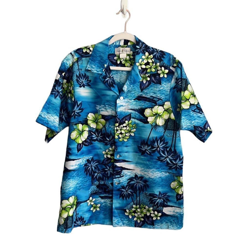 Vintage Men’s L blue floral Hawaiian shirt